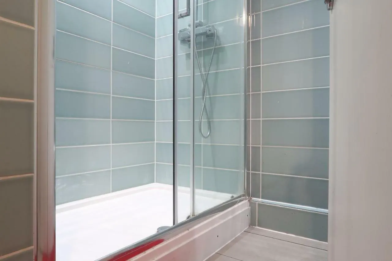 Homestay Windermere House Apartment London