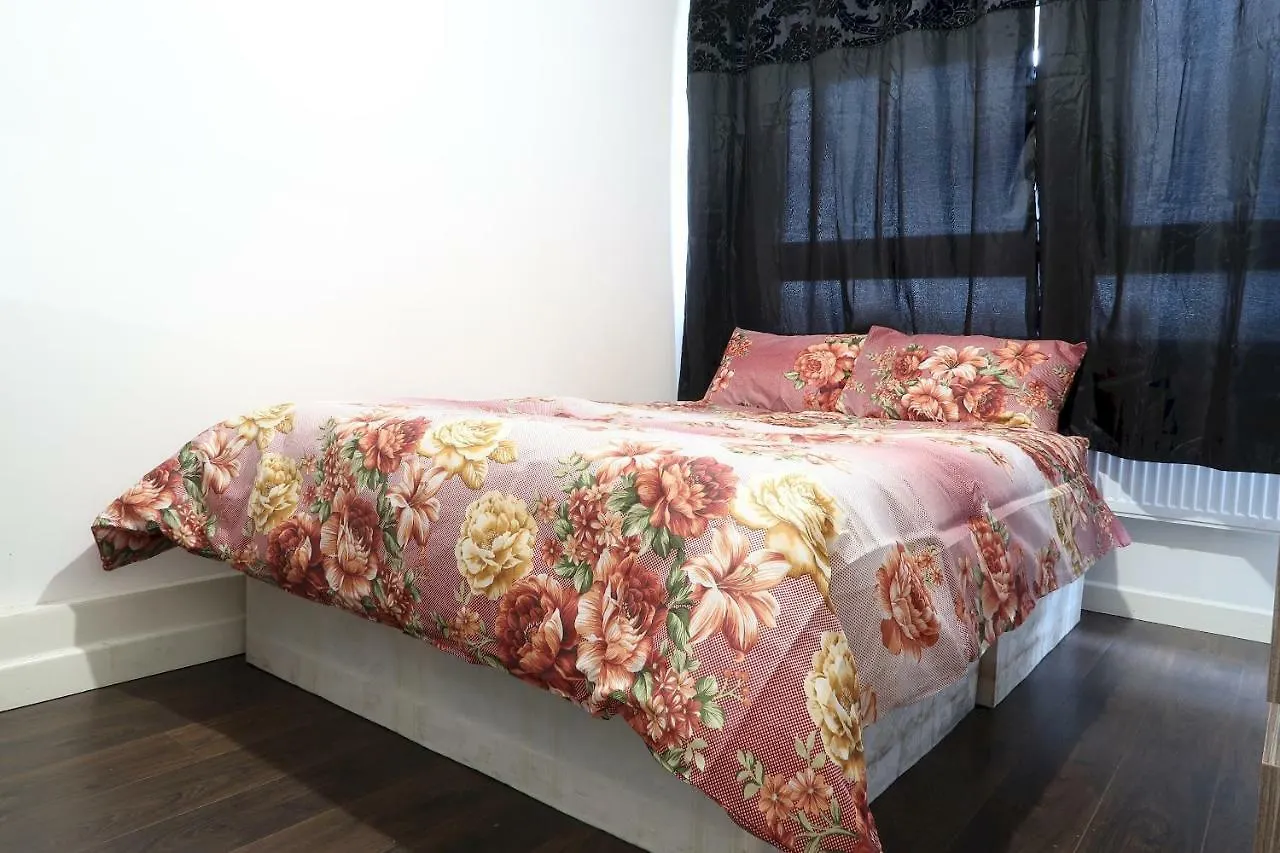Homestay Windermere House Apartment London